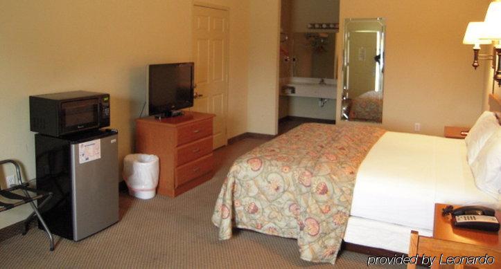 City Heart Inn & Suites Piedmont ภายนอก รูปภาพ
