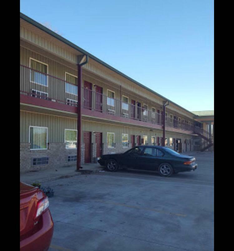 City Heart Inn & Suites Piedmont ภายนอก รูปภาพ